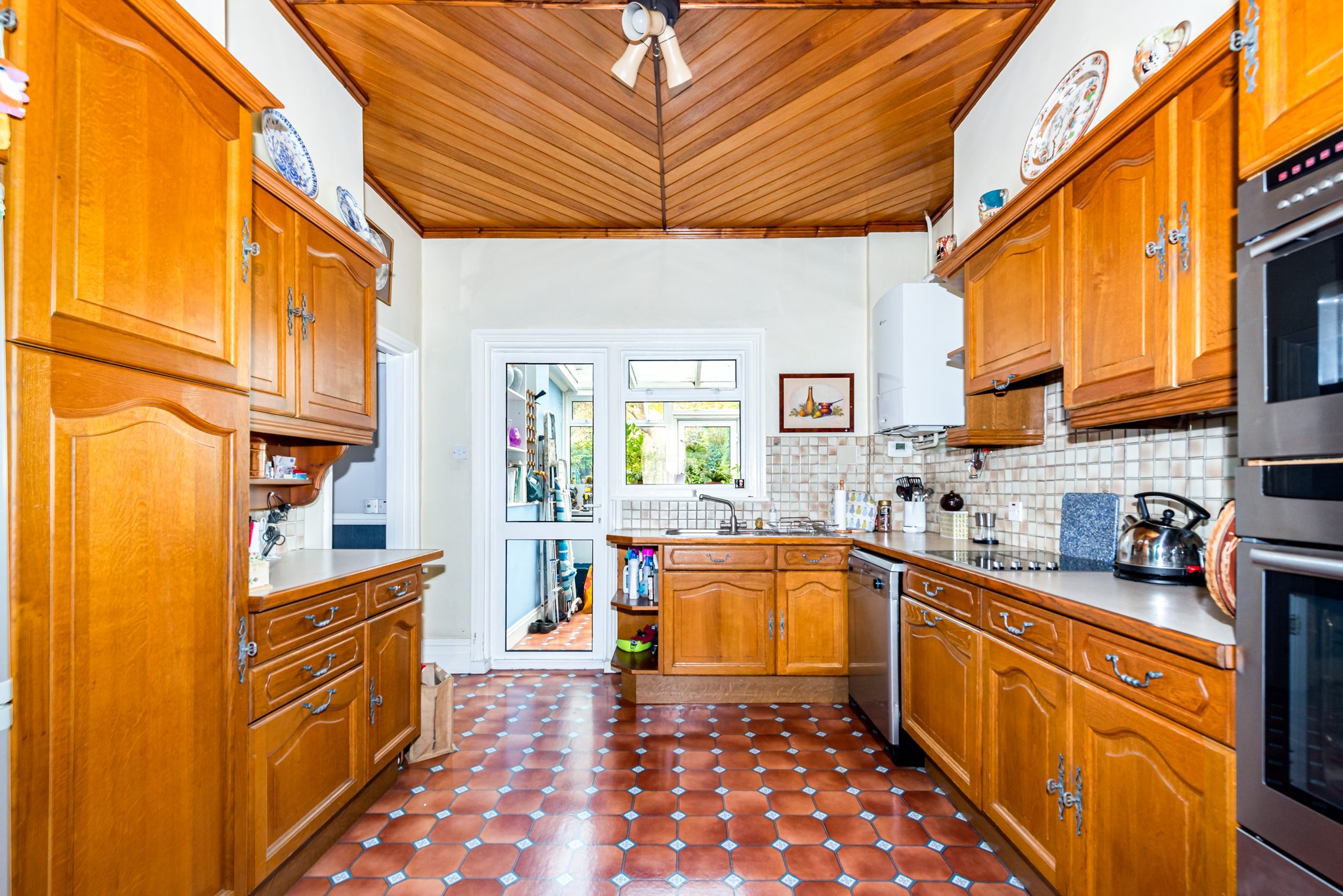 Strathyre Avenue, London, SW16 Truuli