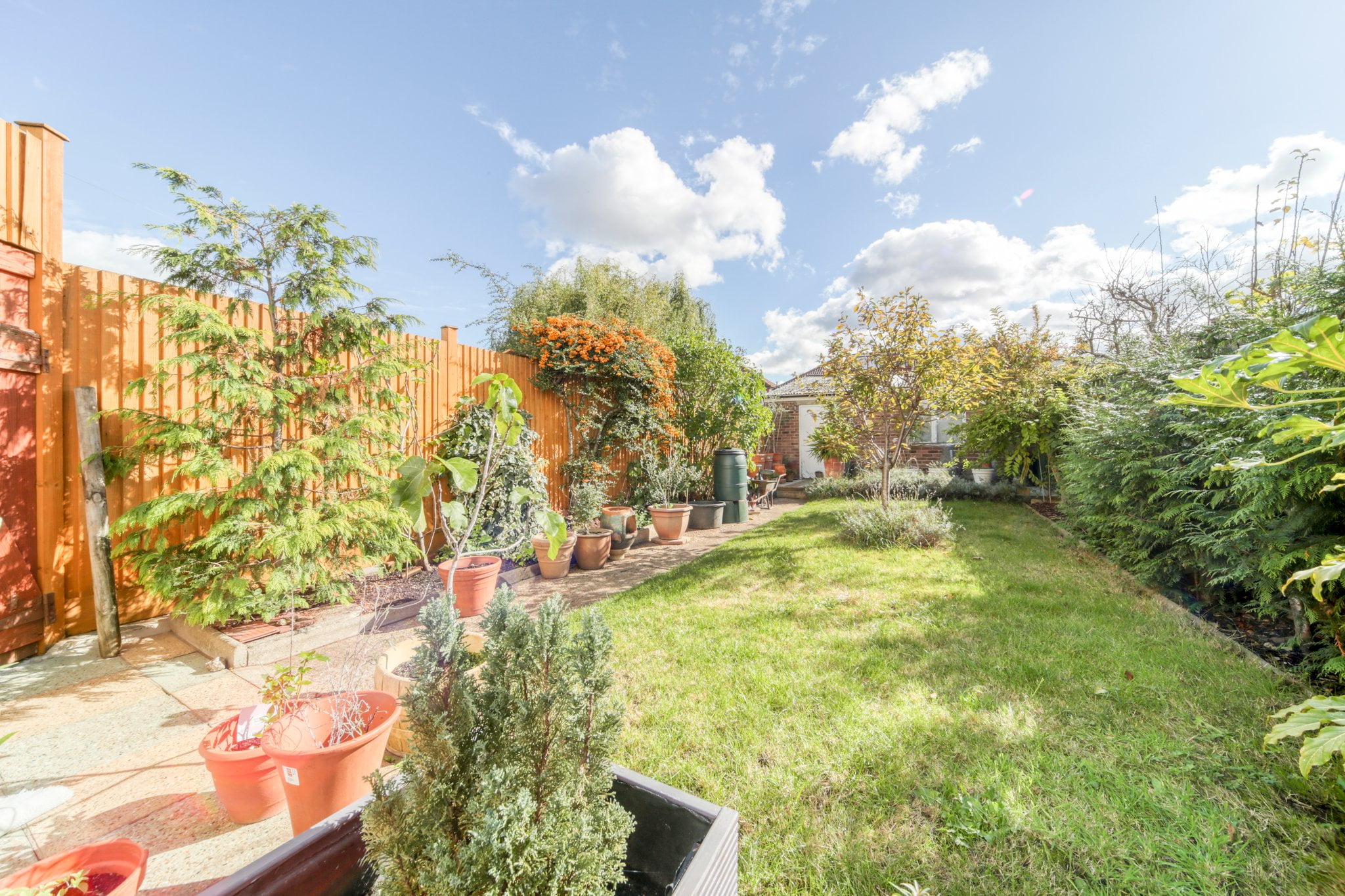 Sunnymead Avenue, Mitcham, CR4 Truuli