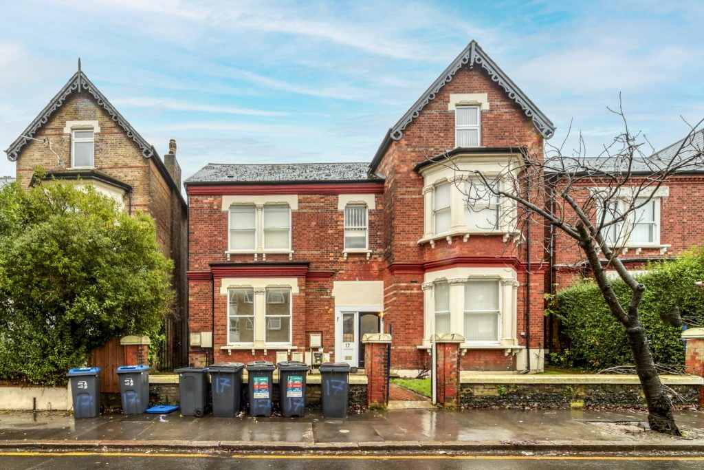 Birdhurst Road, South Croydon, CR2 Truuli