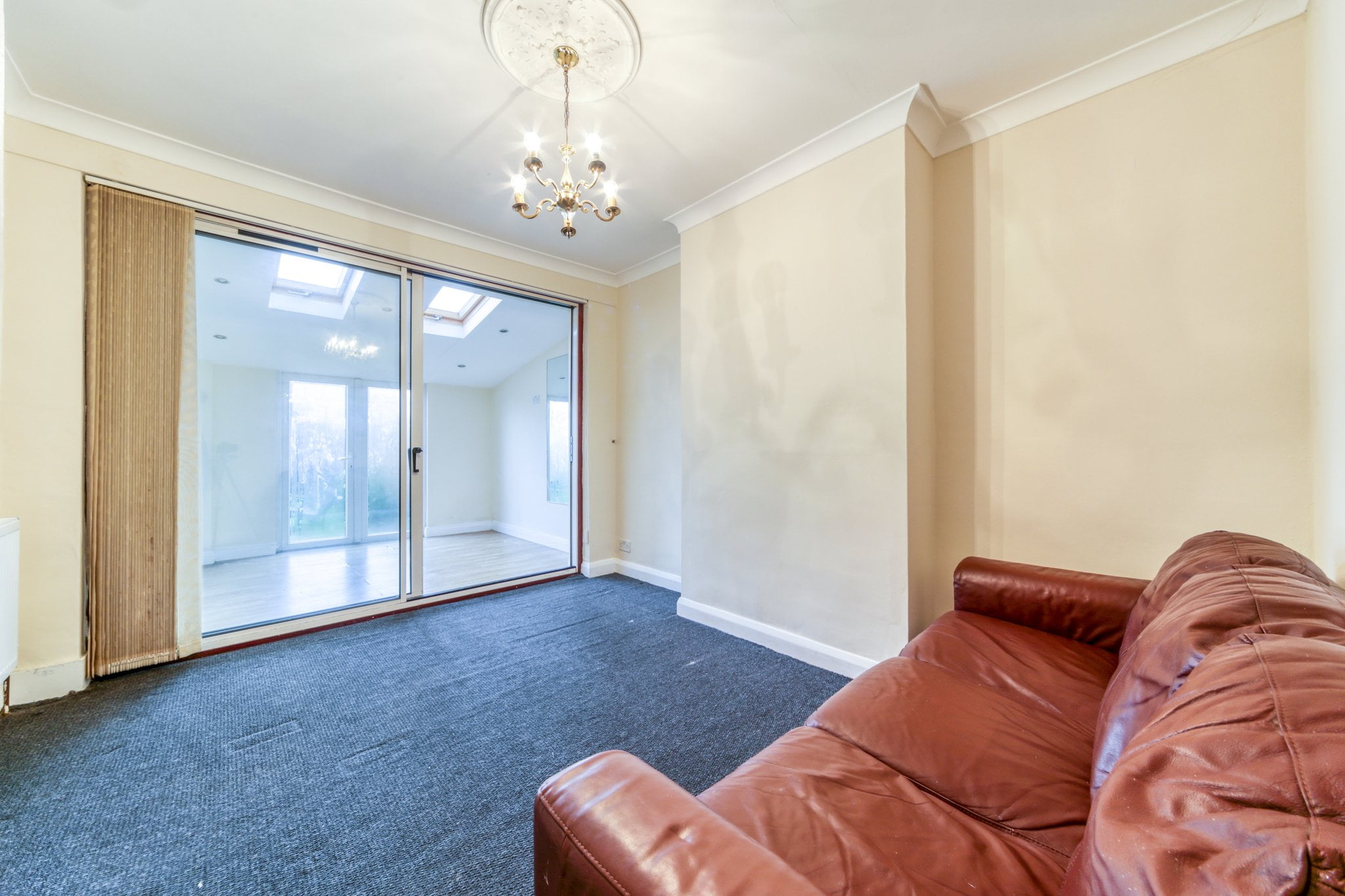 Vale Road, Mitcham, CR4 Truuli