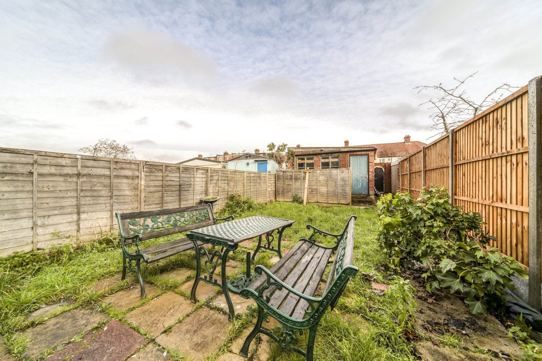 Vale Road, Mitcham, CR4 Truuli