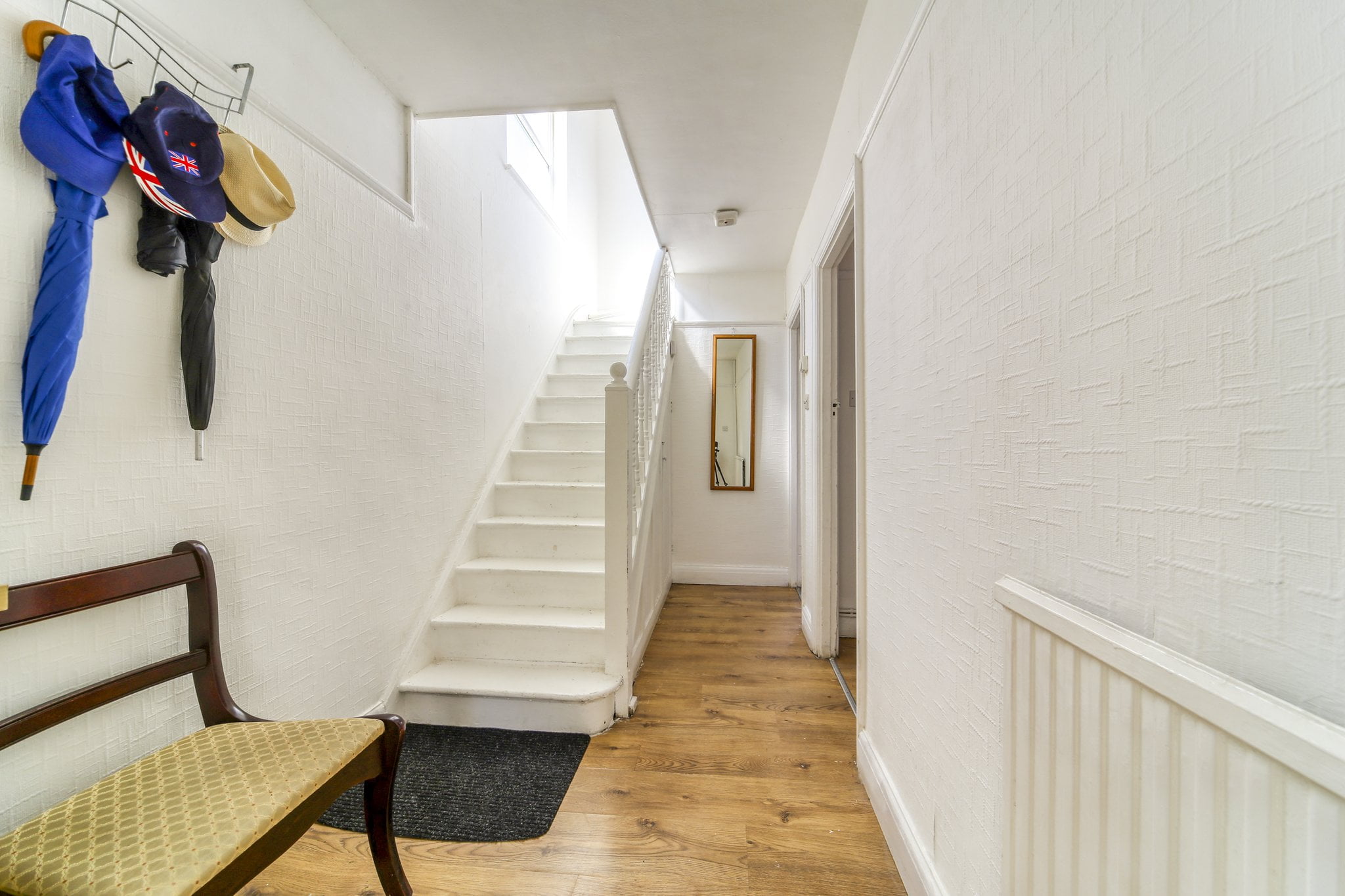 Vale Road, Mitcham, CR4 Truuli