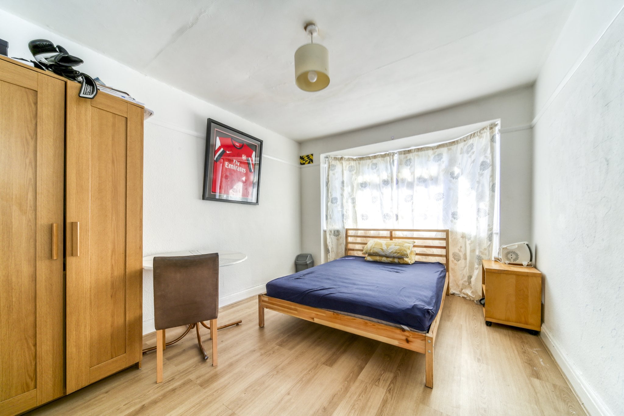 Vale Road, Mitcham, CR4 Truuli