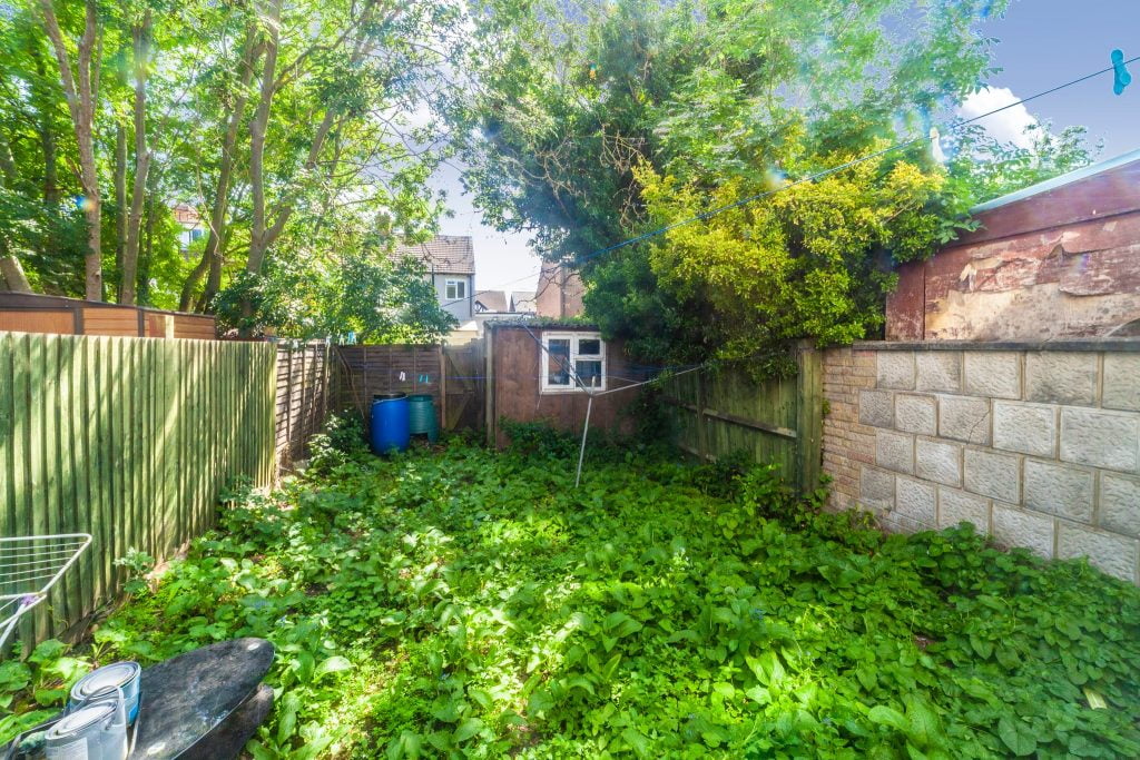 Thornton Avenue, Croydon, CR0 Truuli