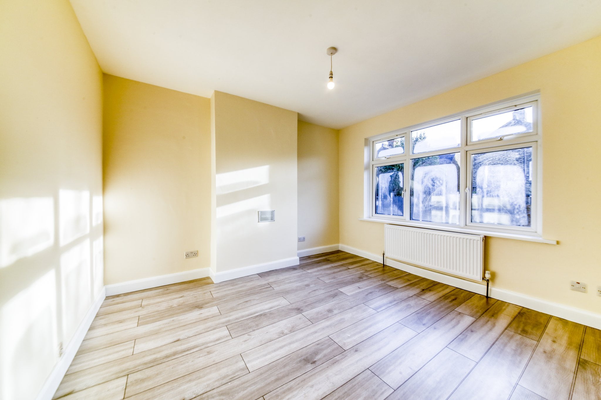 Warlingham Road, Thornton Heath, CR7 Truuli