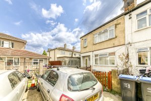 Walnut Tree Avenue, Mitcham, CR4