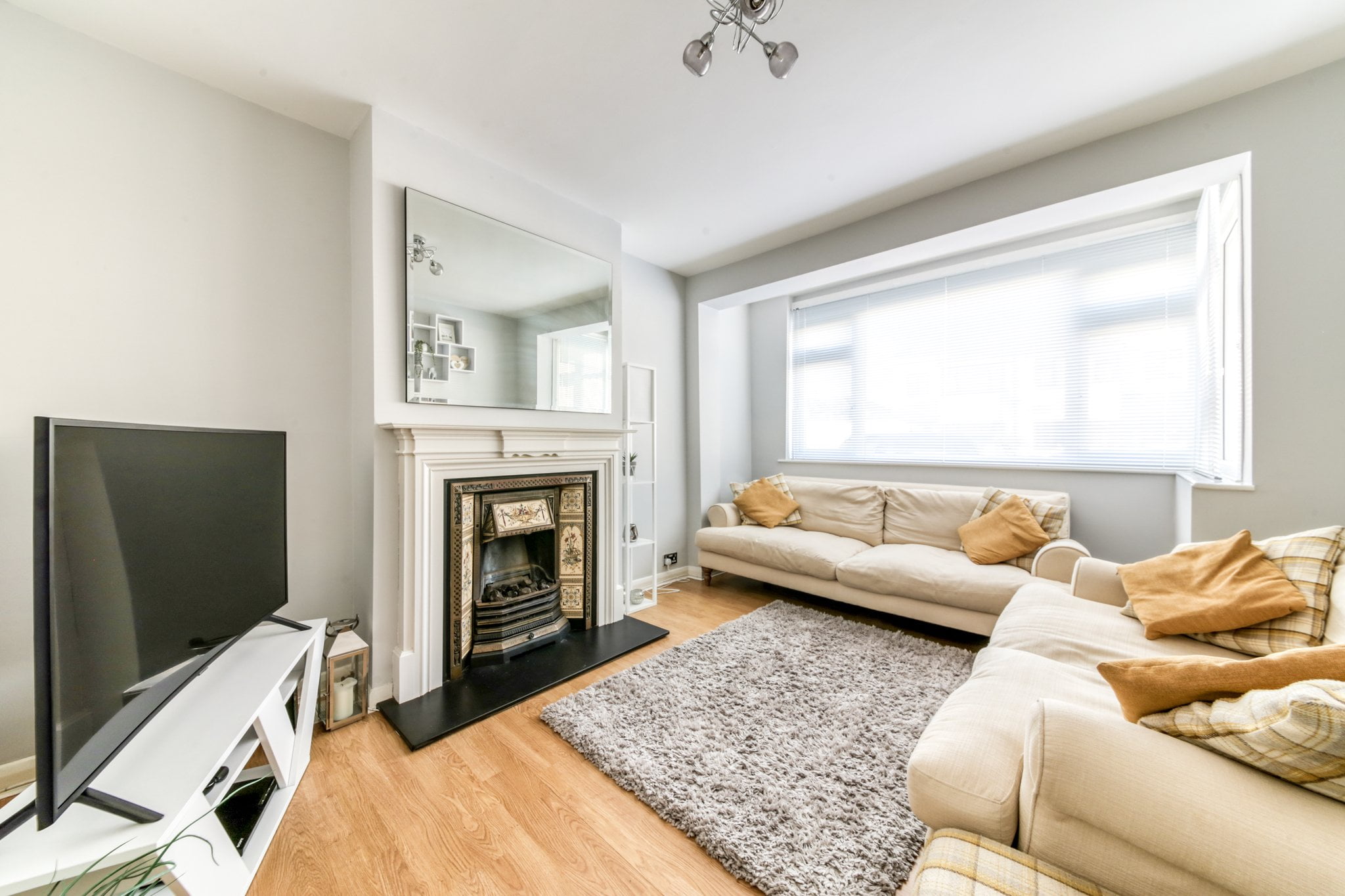 New Barns Avenue, Mitcham, CR4 Truuli